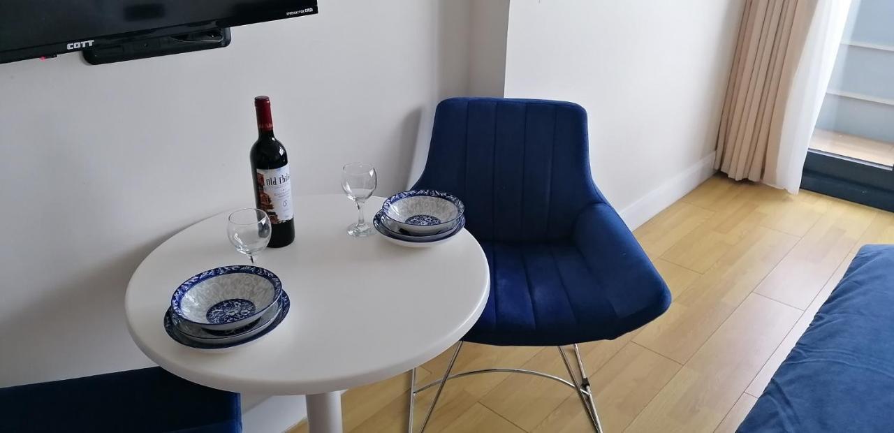 Aparthotel Orbi City Sun Tower 43 Floor Batumi Zewnętrze zdjęcie