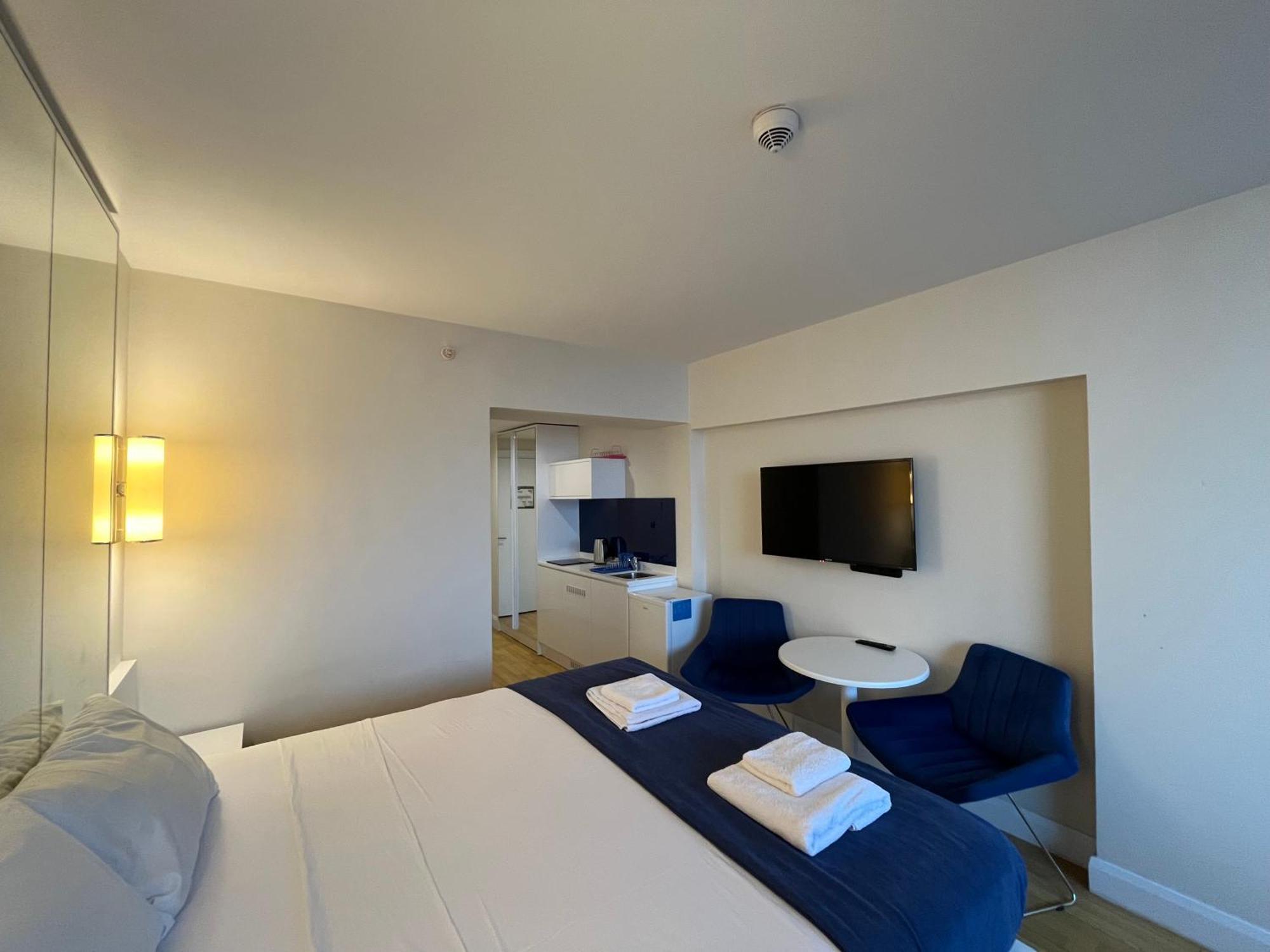 Aparthotel Orbi City Sun Tower 43 Floor Batumi Zewnętrze zdjęcie